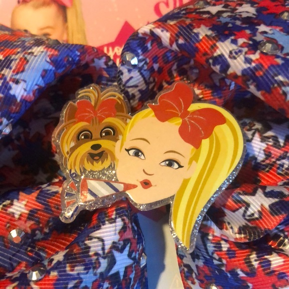 Jojo Siwa Bow - Picture 3 of 4